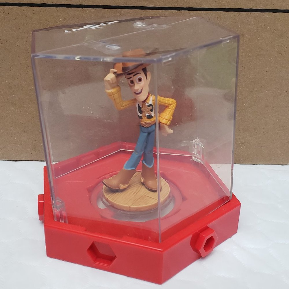 Disney Infinity Toy Story Woody Figure With Display Case